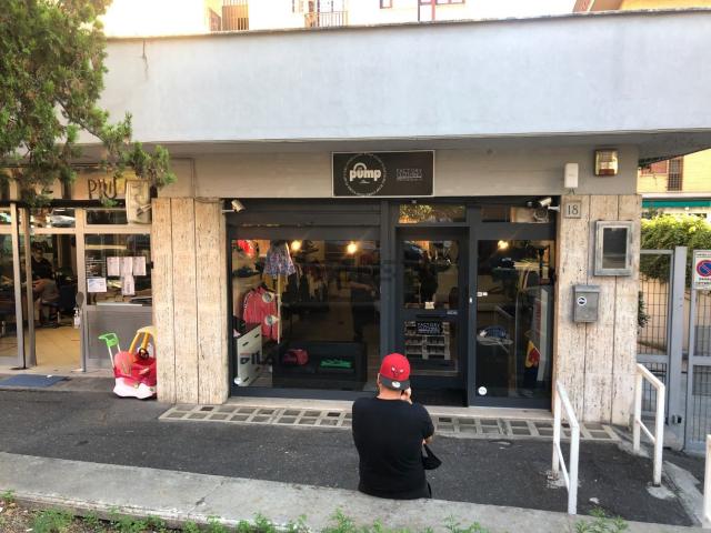 Locale in affitto di 90 m² in Via Dante de Blasi, 18
