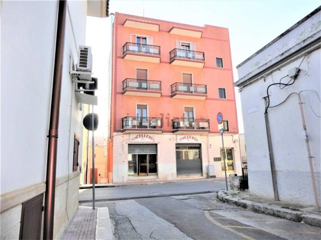 Locale in affitto di 90 m² in Via G. Matteotti, 36