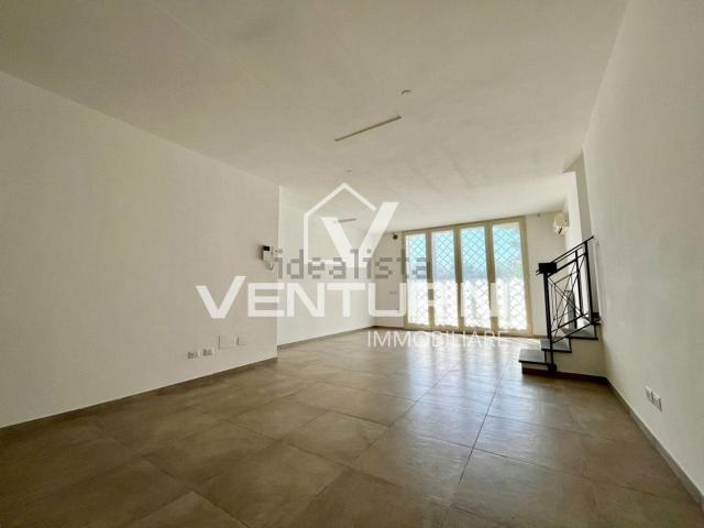Locale in affitto di 90 m² in Via Mezzanino, 2