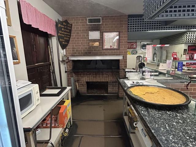 Locale in affitto di 90 m² in Via Pelletta, 8