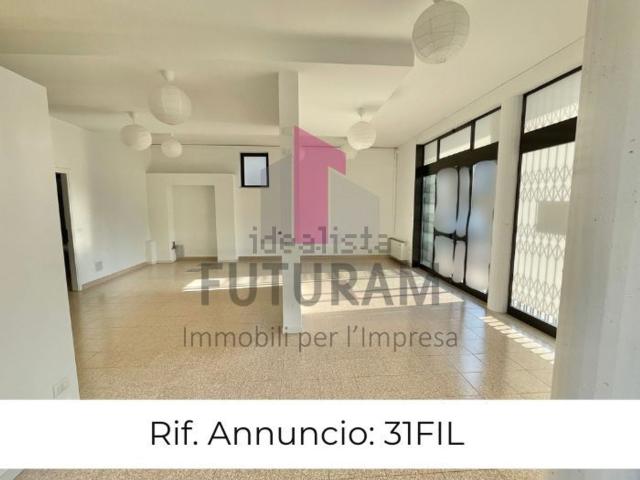 Locale in affitto di 90 m²