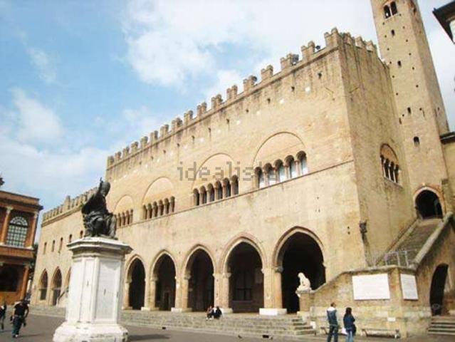 Locale in affitto di 90 m²