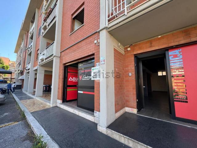 Locale in affitto di 90 m²
