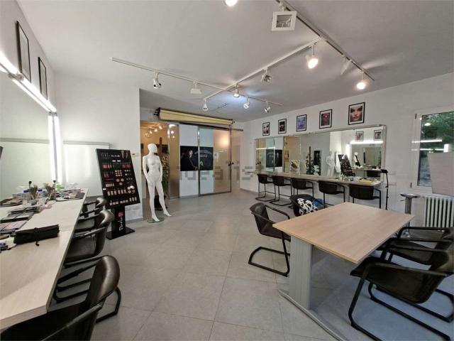Locale in affitto di 90 m²