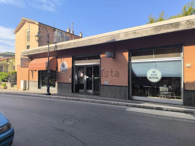 Locale in affitto di 91 m² in Corso Pietro Ascolese