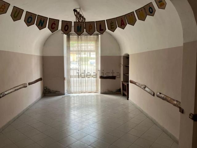Locale in affitto di 95 m² in Via Nazionale