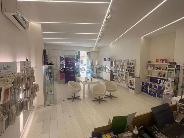 Locale in affitto di 95 m² in Via Nazionale