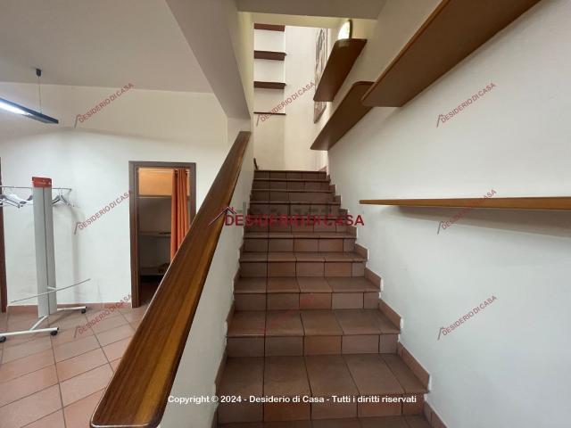 Locale in affitto di 95 m² in Via Palermo, 140