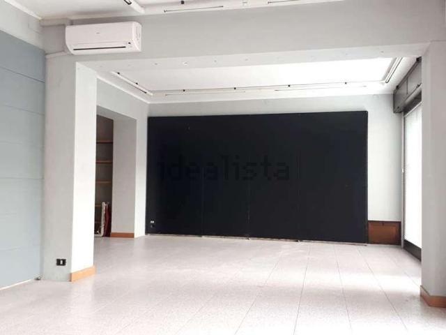 Locale in affitto di 95 m²