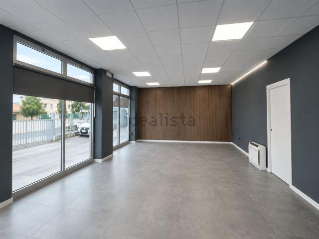 Locale in affitto di 95 m²