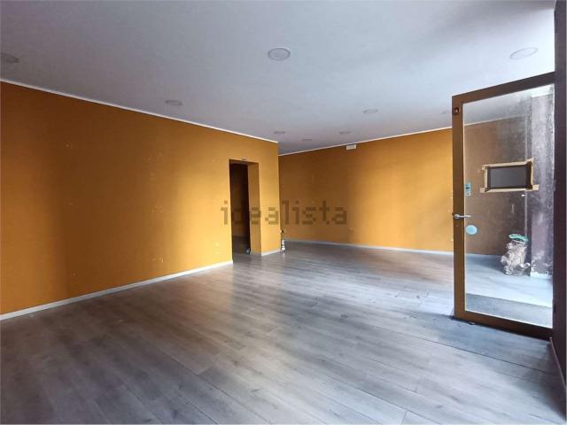 Locale in affitto di 98 m² in Via Aristofane, 1