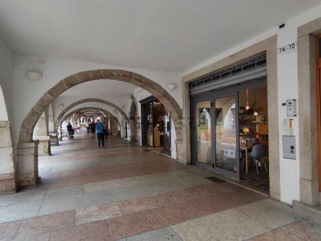Locale in affitto di 98 m² in Via del Suffragio