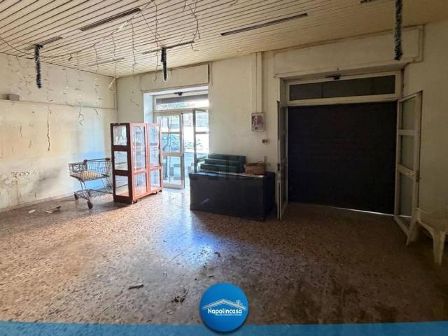 Locale in affitto di 98 m² in Via Francesco Petrarca, 88