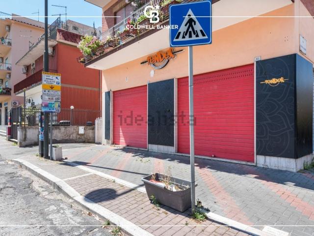 Locale in affitto di 98 m² in Via Mura dei Francesi, 83