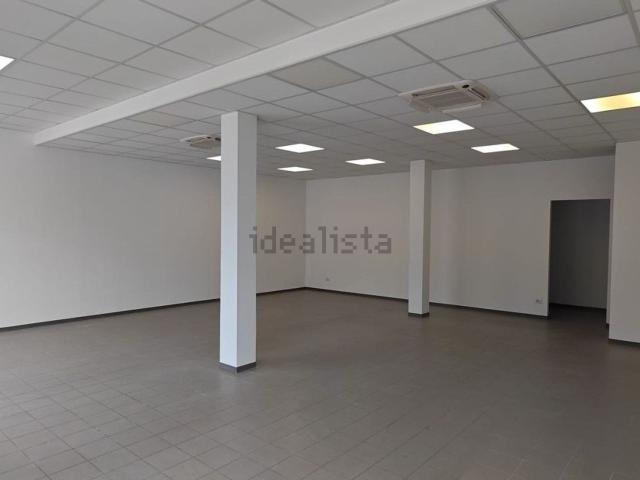 Locale in affitto di 99 m² in Via Mavora, 4