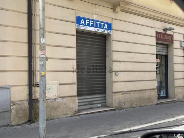 Locale in affitto di 13 m² in Via Dei Mulini