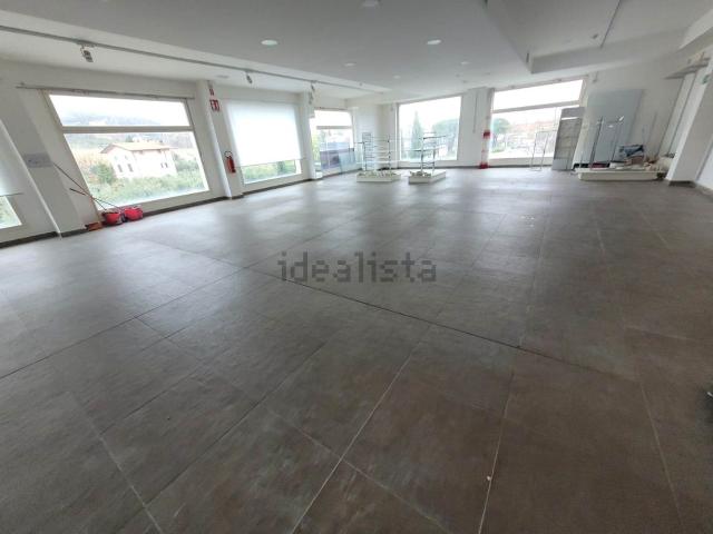 Locale in affitto di 1000 m²