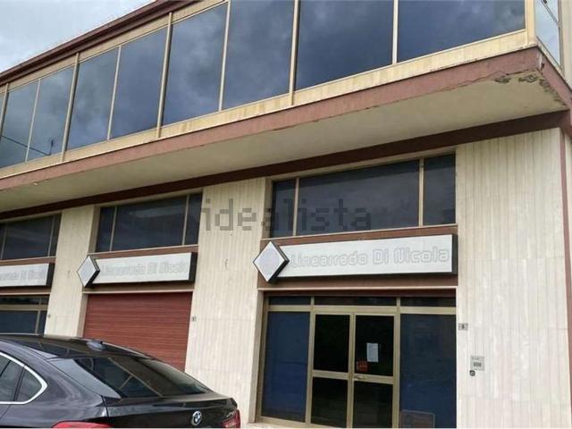 Locale in affitto di 1000 m²