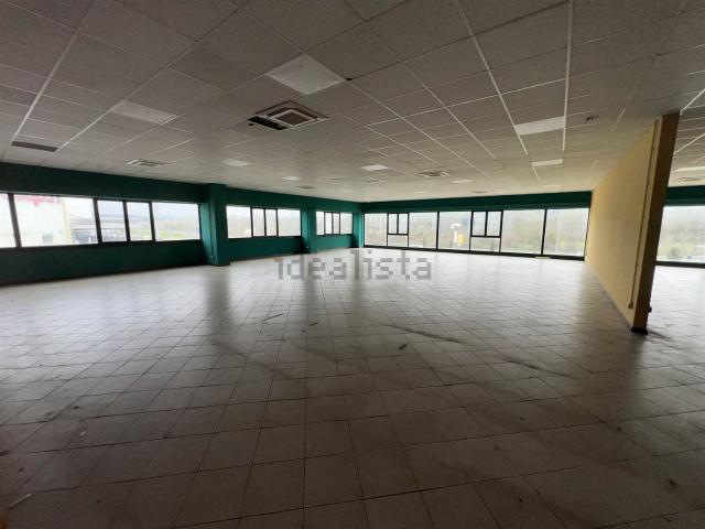 Locale in affitto di 1000 m²
