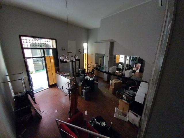 Locale in affitto di 100 m²