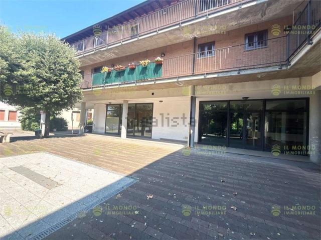 Locale in affitto di 100 m²