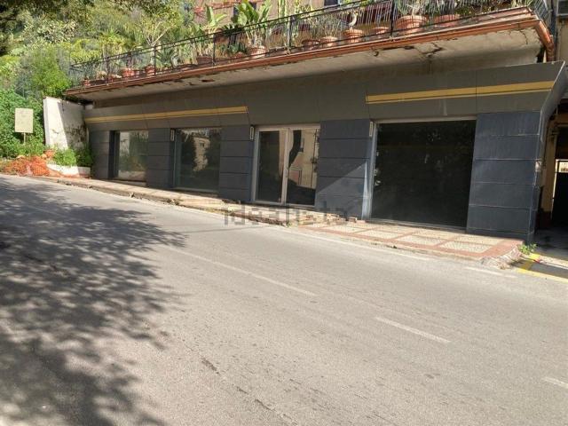 Locale in affitto di 100 m²