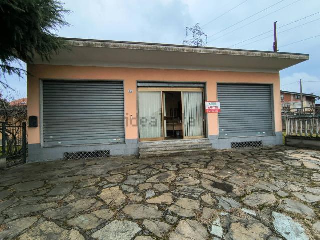 Locale in affitto di 100 m²