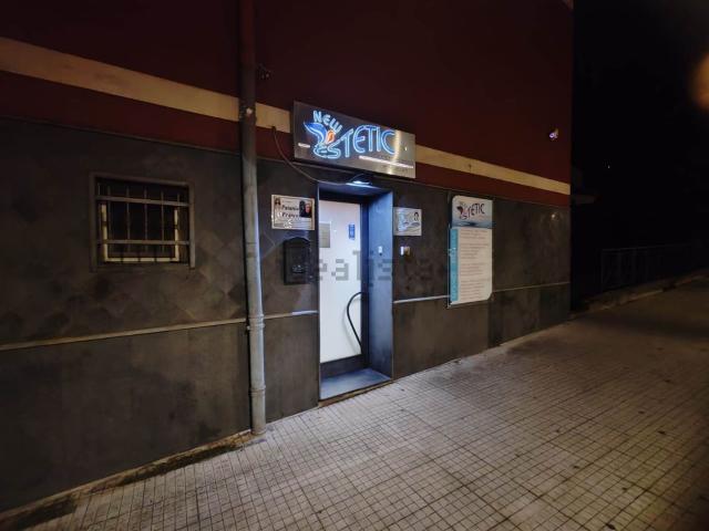 Locale in affitto di 100 m²