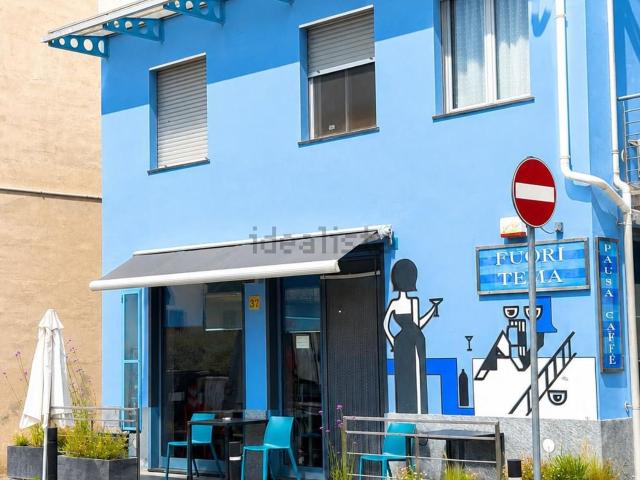 Locale in affitto di 100 m² in Via Cesare Pavese