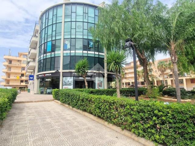Locale in affitto di 100 m² in Via Città di Palermo, 175