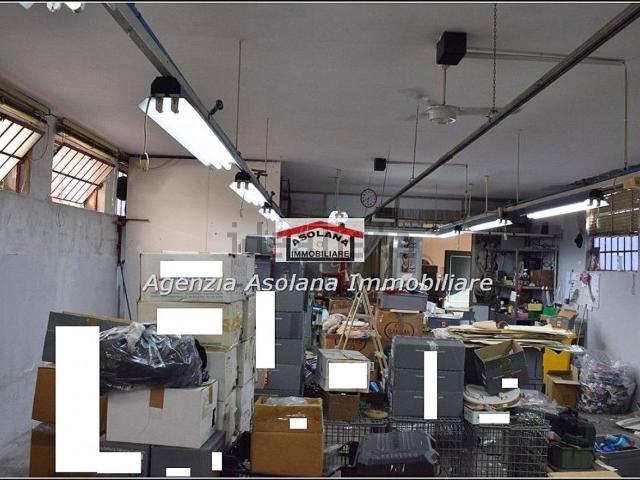 Locale in affitto di 100 m² in Via A. De Gasperi