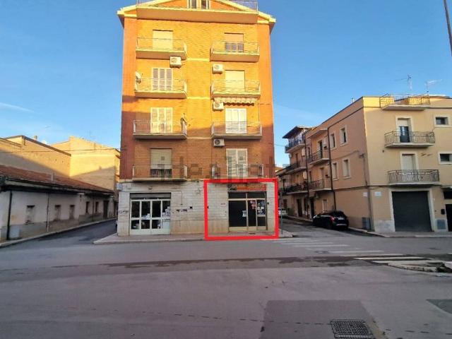 Locale in affitto di 100 m² in Via Antonio Gramsci, 260