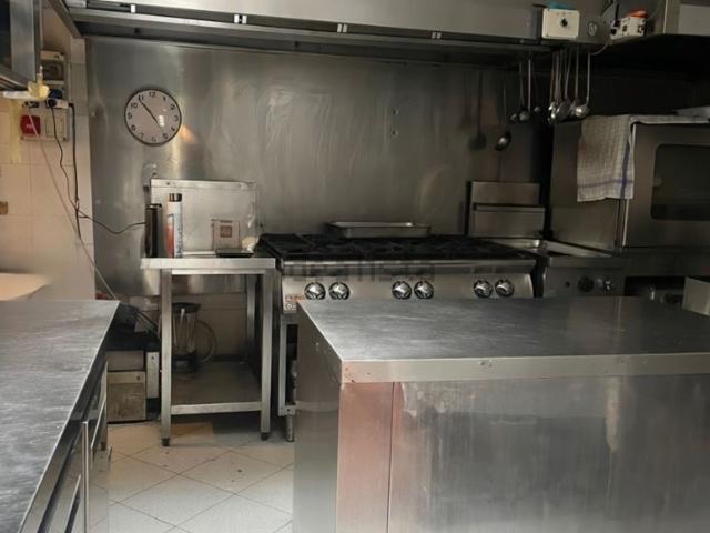Locale in affitto di 100 m² in Via Alessandro Gambalunga