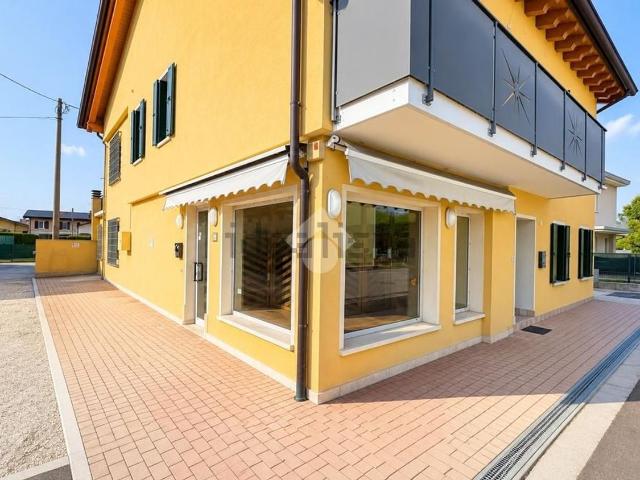 Locale in affitto di 100 m² in Via G. Marconi, 55