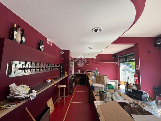 Locale in affitto di 100 m² in Via Giacomo Ciamician, 4