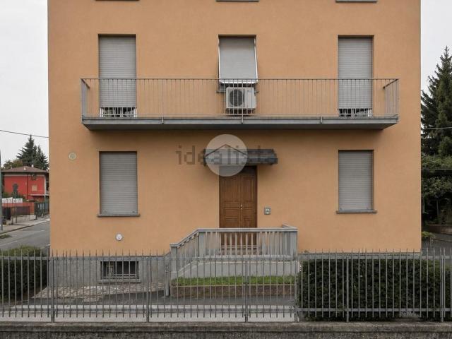 Locale in affitto di 100 m² in Via Gianbattista Moroni
