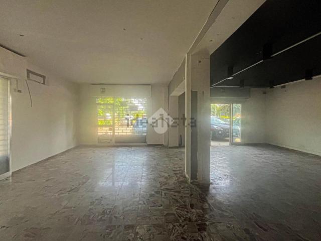 Locale in affitto di 100 m² in Via Gramsci, 1