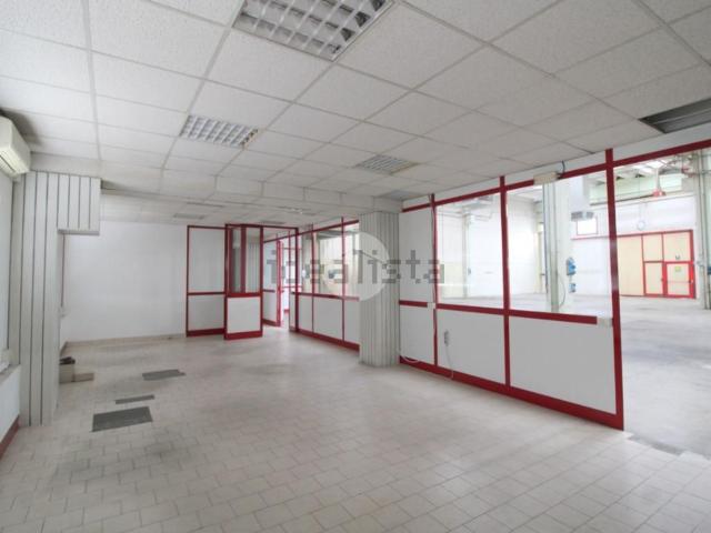 Locale in affitto di 100 m² in Via Donatori di Sangue, 65