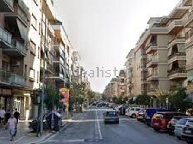 Locale in affitto di 100 m² in Via delle Baleniere