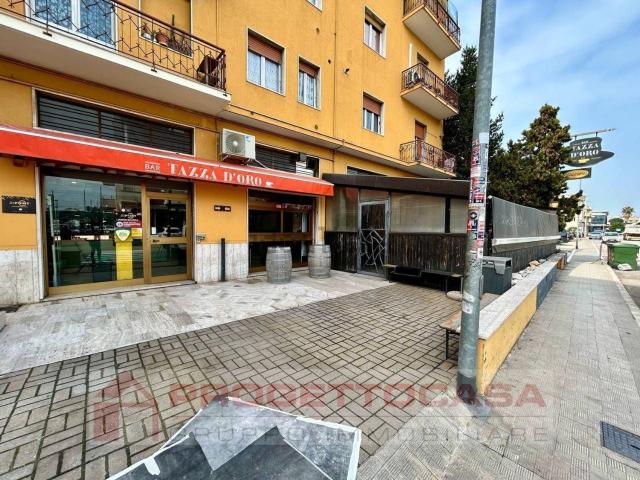 Locale in affitto di 100 m² in Via Enrico Toti, 33