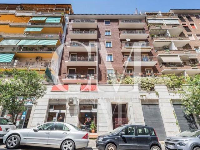 Locale in affitto di 100 m² in Via Fezzan