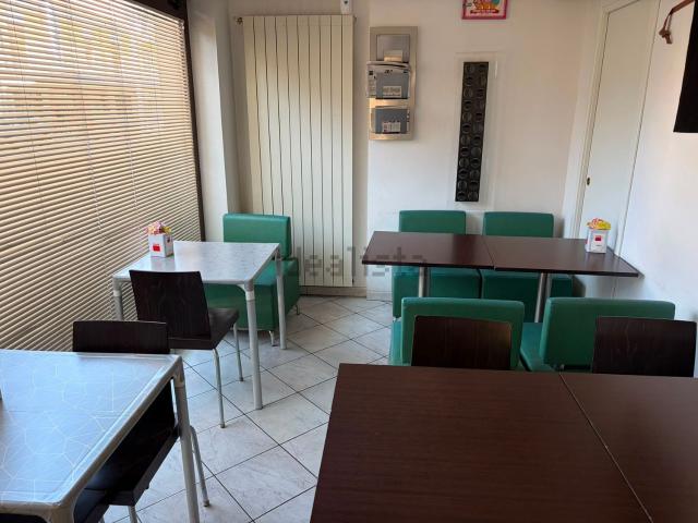 Locale in affitto di 100 m² in Via I° Maggio