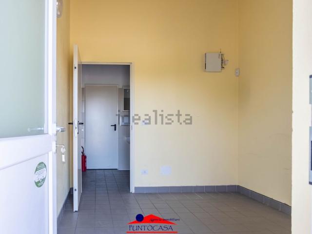 Locale in affitto di 100 m² in Via Laghi di Avigliana, 140