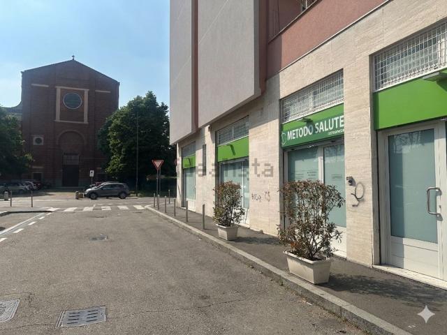 Locale in affitto di 100 m² in Via Livigno, 26
