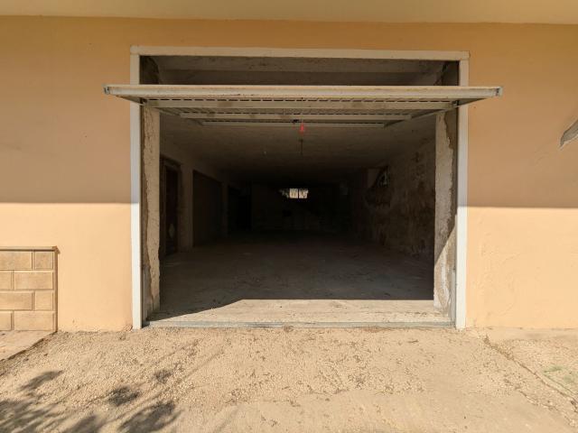Locale in affitto di 100 m² in Via Luigi Capuana, 4