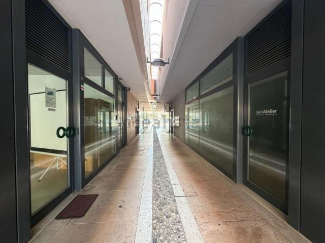 Locale in affitto di 100 m² in Via Marco Sasso, 20