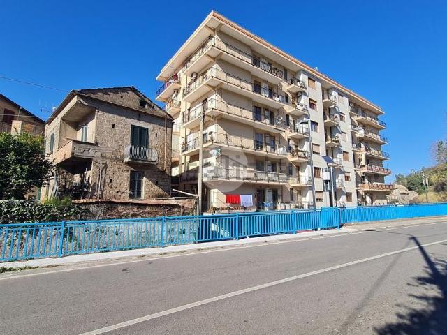 Locale in affitto di 100 m² in Via Nofilo, 32