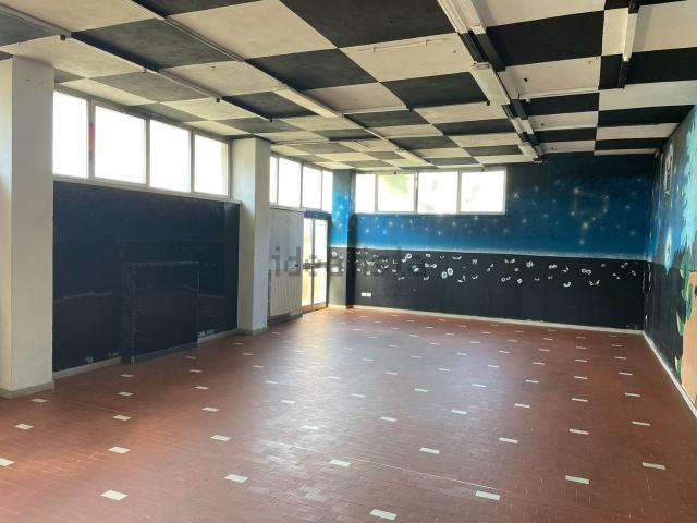 Locale in affitto di 100 m² in Via Nicolò Tommaseo, 16