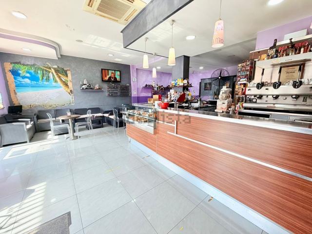 Locale in affitto di 100 m² in Via Salvatore Pescatori