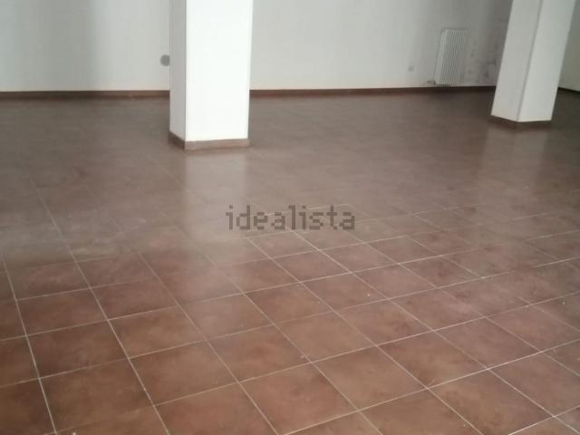 Locale in affitto di 100 m² in Via Sanremo